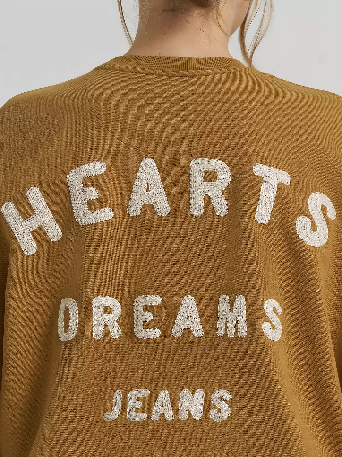 Lainey Wilson x Wrangler Good Jeans Sweatshirt