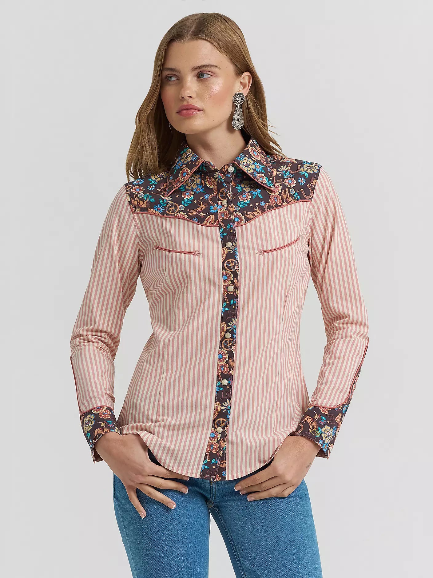 Lainey Wilson x Wrangler Prairie Print Shirt