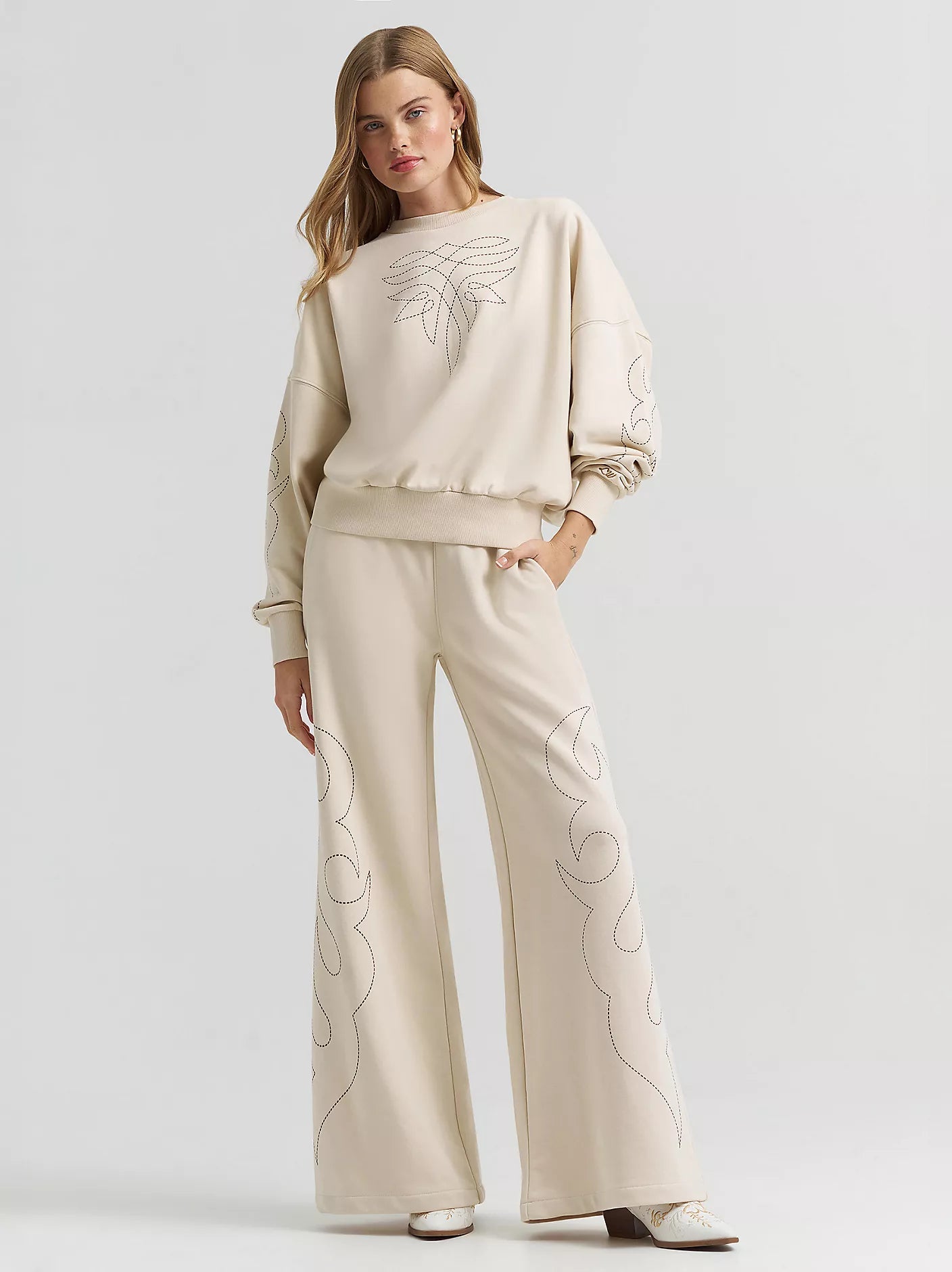 Lainey Wilson x Wrangler Cowboy Sweatshirt