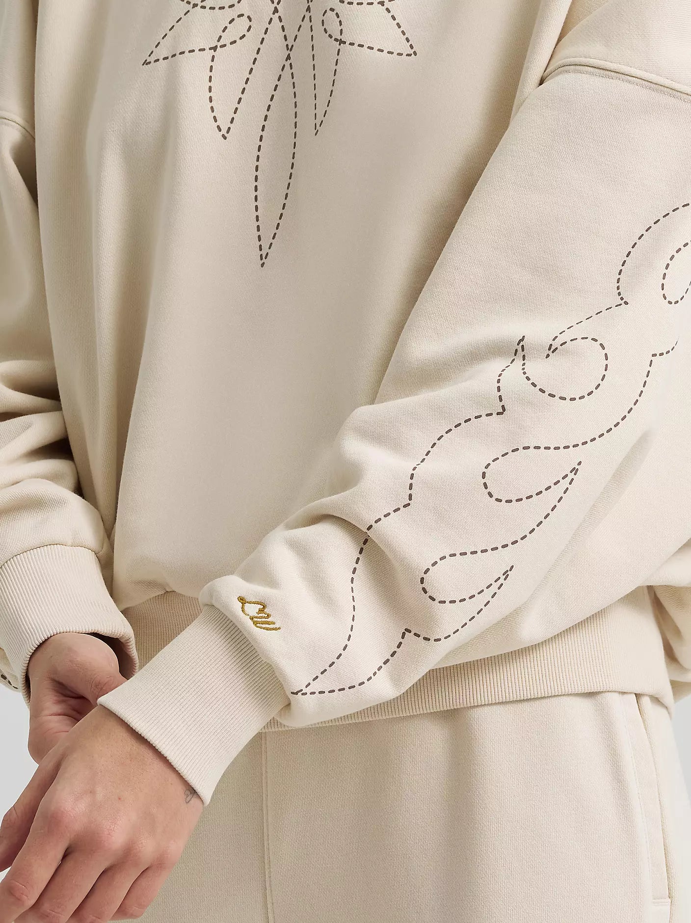 Lainey Wilson x Wrangler Cowboy Sweatshirt