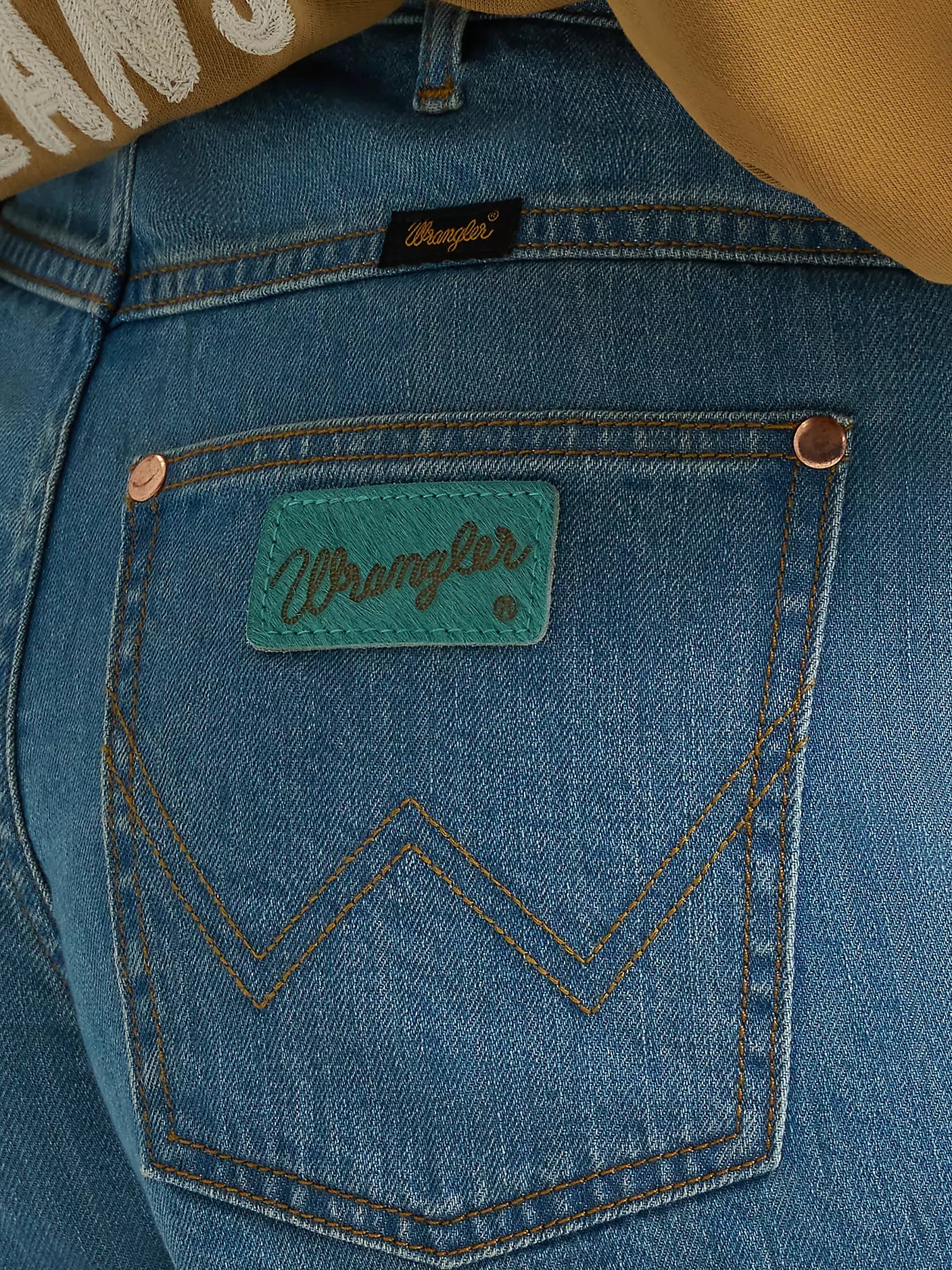 Lainey Wilson x Wrangler Embroidered Cowboy Short