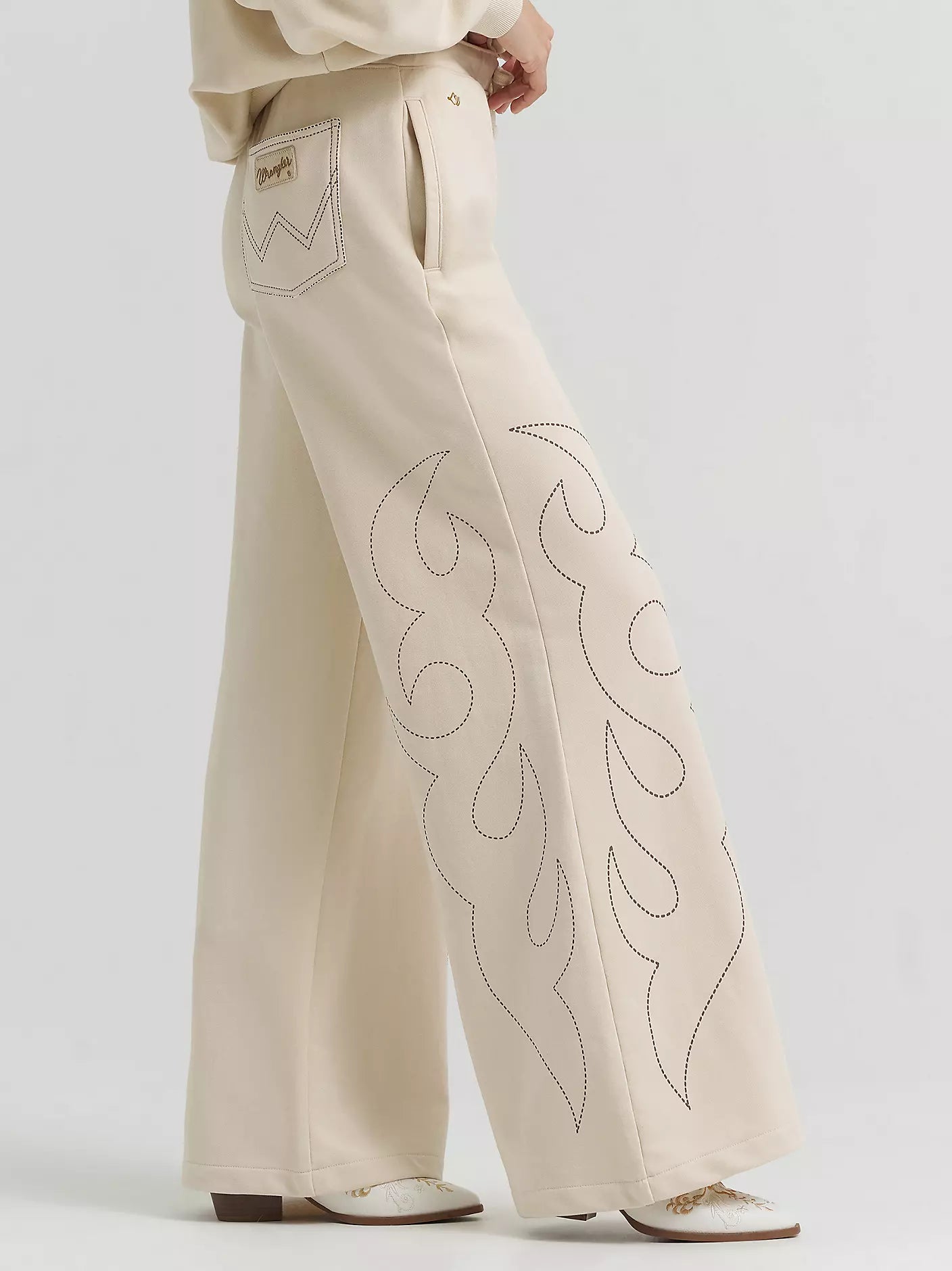 Lainey Wilson x Wrangler Cowboy Sweatpants