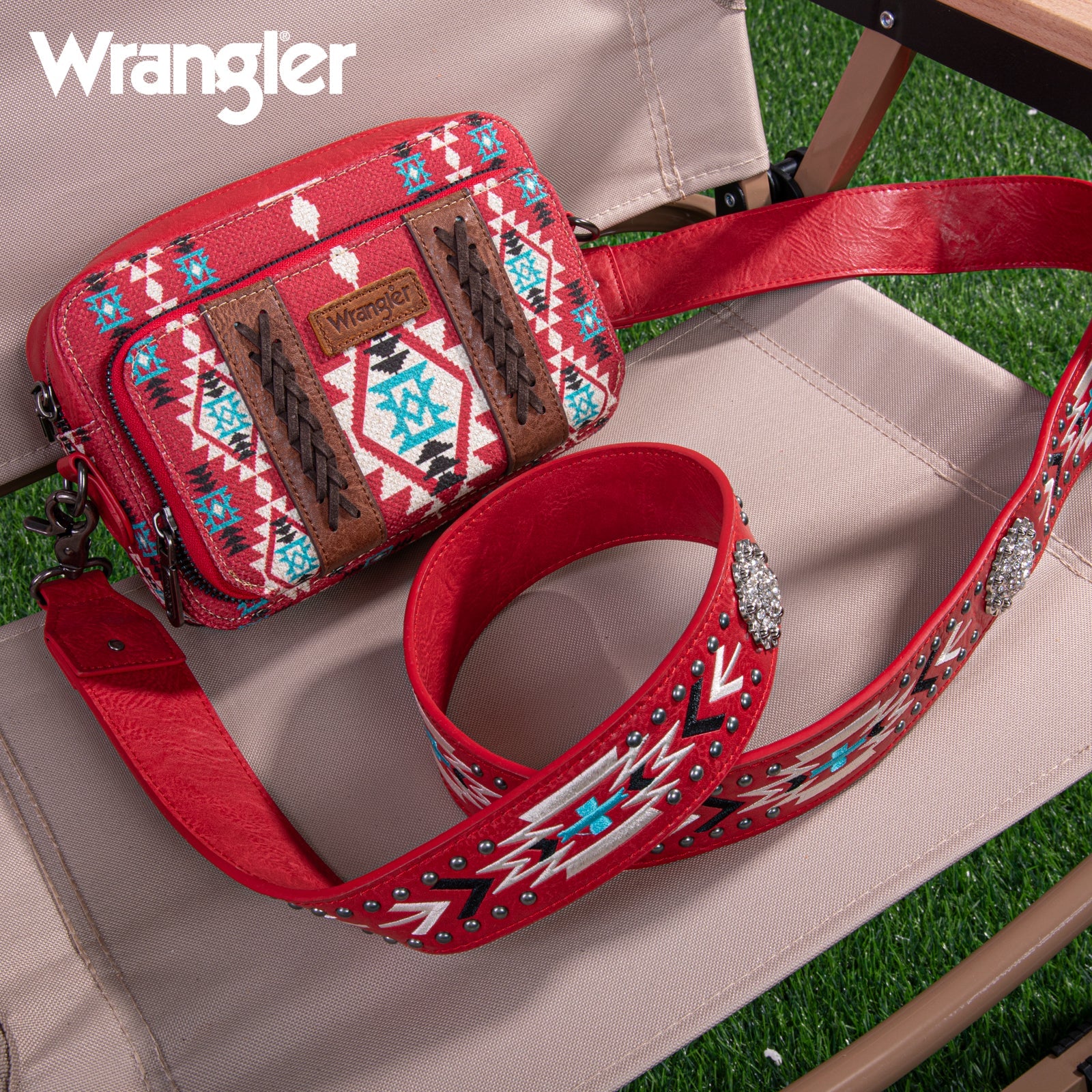 Wrangler Aztec Printed Crossbody Purse - Red