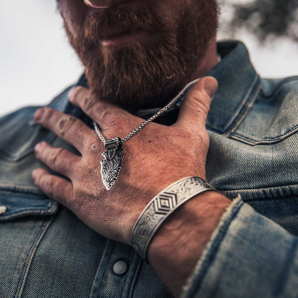 Montana Silversmiths Men's Old West Arrowhead Necklace