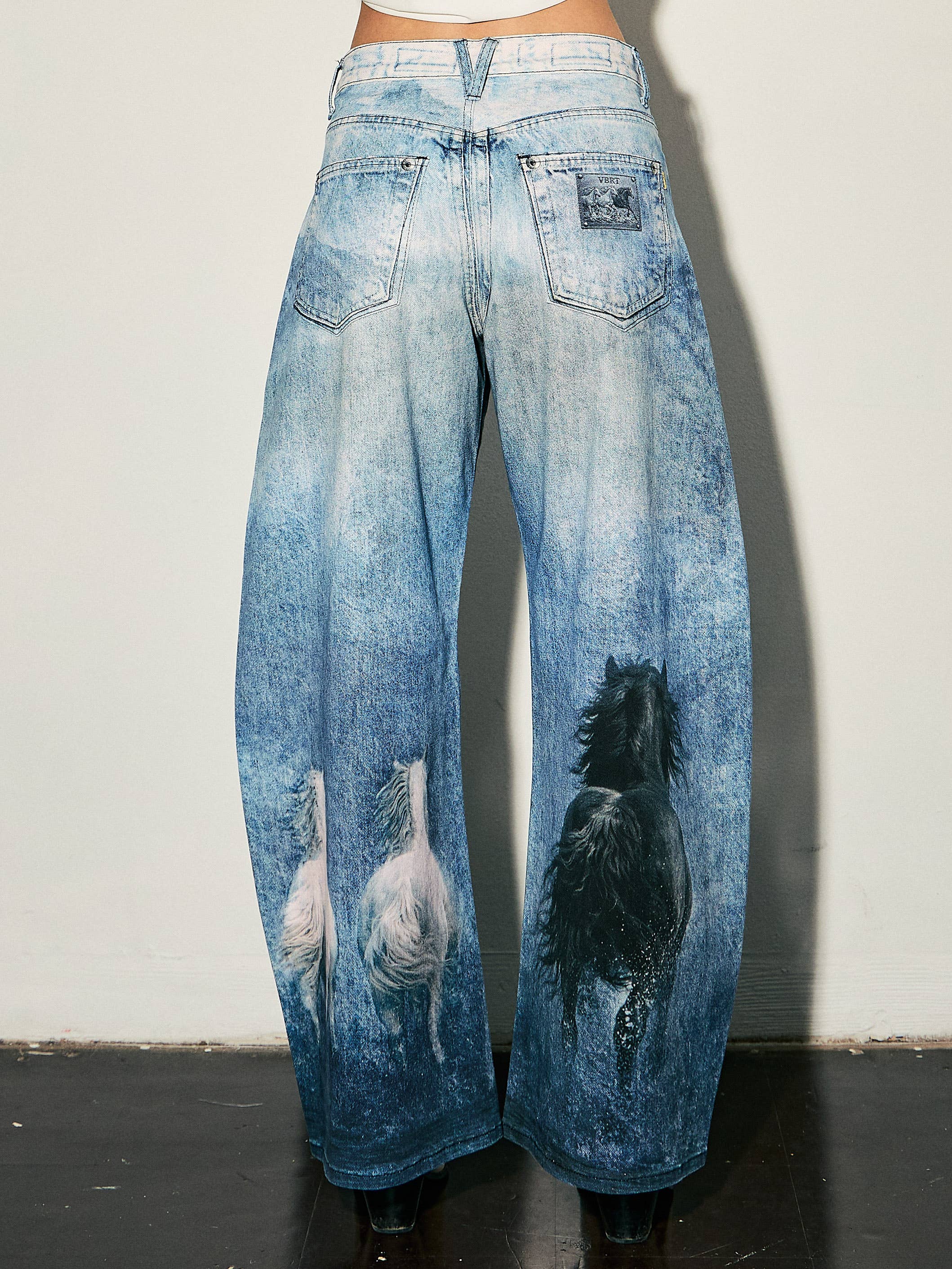 Run With Me Barrel Jeans